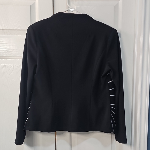 Vintage Victor Costa Black White Sculptured Scalloped Wing Jacket Large - Picture 3 of 11